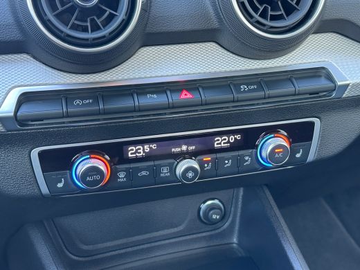 Audi Q2 35 TFSI Advanced edition App connect | Virtueel ActivLease financial lease