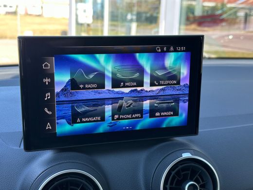 Audi Q2 35 TFSI Advanced edition App connect | Virtueel ActivLease financial lease