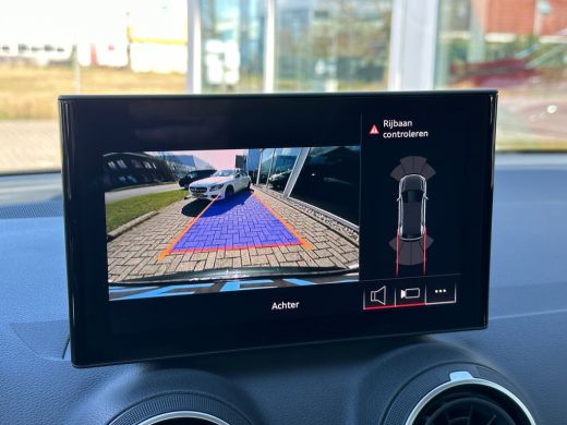 Audi Q2 35 TFSI Advanced edition App connect | Virtueel ActivLease financial lease