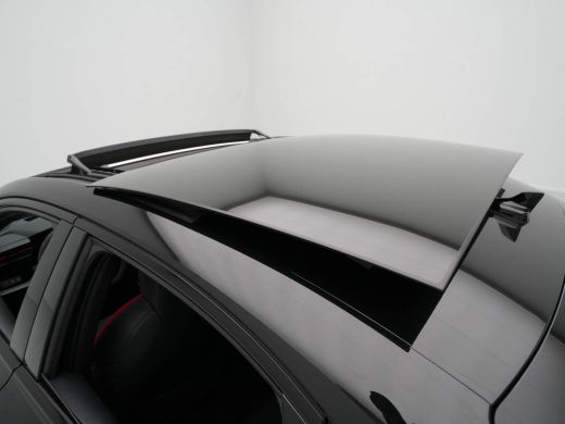 Audi RS3 Limousine 2.5 TFSI RS 3 Quattro Panorama B&O HuD Sportuitlaat 72 ActivLease financial lease