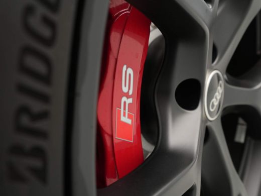 Audi RS3 Limousine 2.5 TFSI RS 3 Quattro Panorama B&O HuD Sportuitlaat 72 ActivLease financial lease