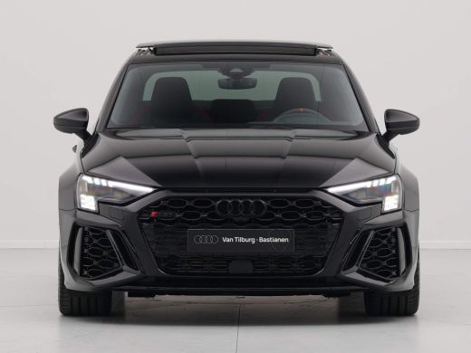 Audi RS3 Limousine 2.5 TFSI RS 3 Quattro Panorama B&O HuD Sportuitlaat 72 ActivLease financial lease