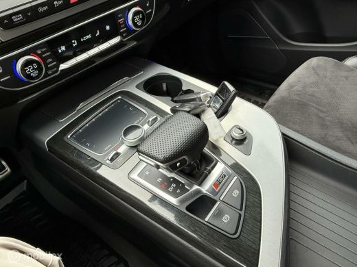 Audi SQ7 4.0 TDI SQ7 quattro ABT 530PK GRIJS KENTEKEN ActivLease financial lease