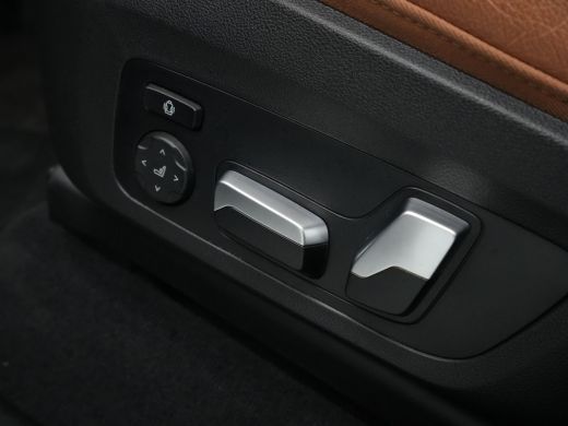 BMW iX3 High Executive 80 kWh 285pk Panorama Navigatie Trekhaak Stoelverwarming 115 ActivLease financial lease