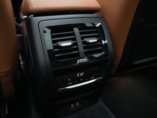 BMW iX3 High Executive 80 kWh 285pk Panorama Navigatie Trekhaak Stoelverwarming 115 ActivLease financial lease