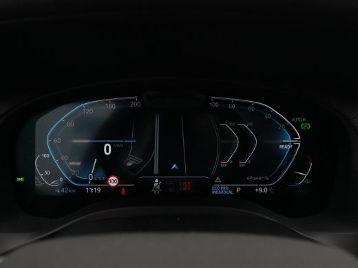 BMW iX3 High Executive 80 kWh 285pk Panorama Navigatie Trekhaak Stoelverwarming 115 ActivLease financial lease
