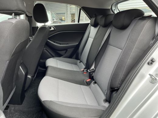 Hyundai i20 1.0 T-GDI Comfort | Rijklaarprijs! | Trekhaak | Camera | Apple Carplay/Android Auto  Climate Cont... ActivLease financial lease