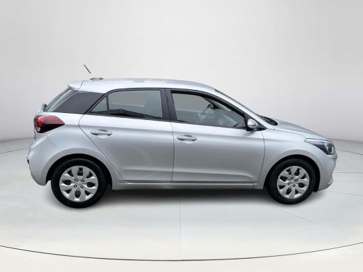 Hyundai i20 1.0 T-GDI Comfort | Rijklaarprijs! | Trekhaak | Camera | Apple Carplay/Android Auto  Climate Cont... ActivLease financial lease