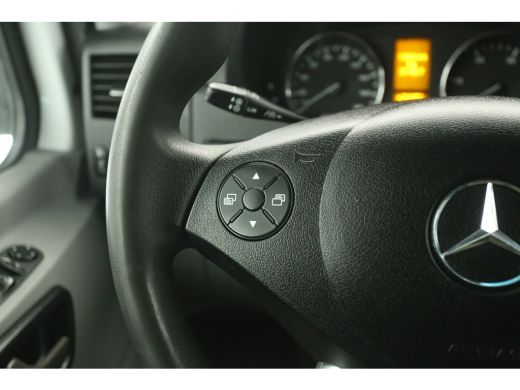 Mercedes Sprinter 2.2 CDI L3H2 Airco Cruisecontrol Navigatie PDC 3 Persoons Elektrpakket ActivLease financial lease
