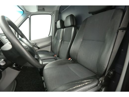 Mercedes Sprinter 2.2 CDI L3H2 Airco Cruisecontrol Navigatie PDC 3 Persoons Elektrpakket ActivLease financial lease