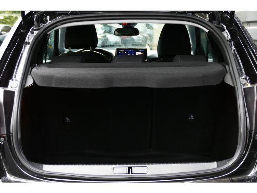 Peugeot 208 HYBRID 100PK ALLURE AUTOMAAT / NAVI / CLIMA / PDC / 16"LMV / CAMERA / FULL-LED / WINTERPAKKET / B... ActivLease financial lease
