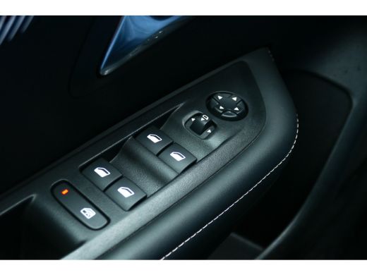 Peugeot 208 HYBRID 100PK ALLURE AUTOMAAT / NAVI / CLIMA / PDC / 16"LMV / CAMERA / FULL-LED / WINTERPAKKET / B... ActivLease financial lease