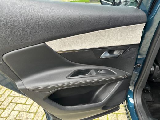 Peugeot 3008 1.2 PureTech GT Pack Business Navi  | Cruise | Automaat ActivLease financial lease