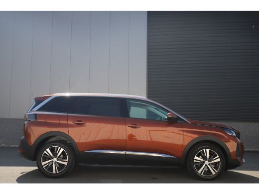 Peugeot 5008 1.2 130pk/H6/Allure/Nw Model/ 7-Pers./Trekhaak/Virtual/Led ActivLease financial lease