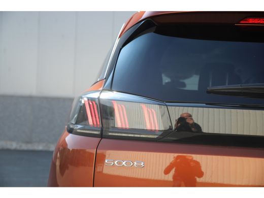 Peugeot 5008 1.2 130pk/H6/Allure/Nw Model/ 7-Pers./Trekhaak/Virtual/Led ActivLease financial lease