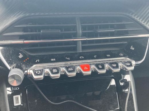 Peugeot e-2008 Peugeot EV GT Pack 50 kWh | Achteruitrijcamera | Airco (automatisch) | Cruise control adaptief me... ActivLease financial lease