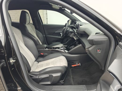 Peugeot e-2008 EV GT Pack 50 kWh | Achteruitrijcamera | Airco (automatisch) | Cruise control adaptief met Stop&G... ActivLease financial lease