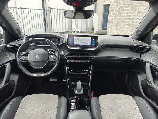 Peugeot e-2008 EV GT Pack 50 kWh | Achteruitrijcamera | Airco (automatisch) | Cruise control adaptief met Stop&G... ActivLease financial lease