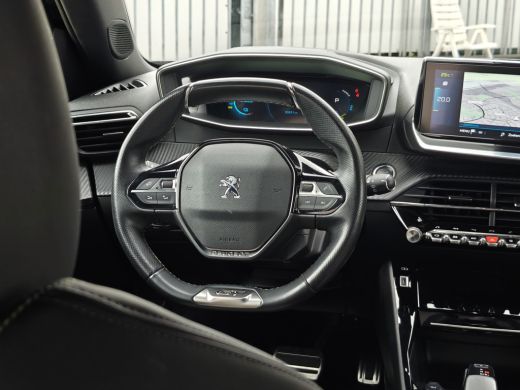 Peugeot e-2008 EV GT Pack 50 kWh | Achteruitrijcamera | Airco (automatisch) | Cruise control adaptief met Stop&G... ActivLease financial lease