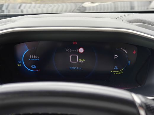 Peugeot e-2008 EV GT Pack 50 kWh | Achteruitrijcamera | Airco (automatisch) | Cruise control adaptief met Stop&G... ActivLease financial lease