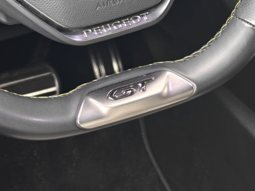 Peugeot e-2008 EV GT Pack 50 kWh | Achteruitrijcamera | Airco (automatisch) | Cruise control adaptief met Stop&G... ActivLease financial lease
