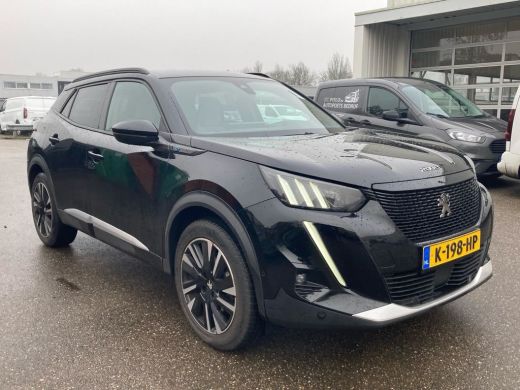 Peugeot e-2008 Peugeot EV GT Pack 50 kWh | Achteruitrijcamera | Airco (automatisch) | Cruise control adaptief me... ActivLease financial lease