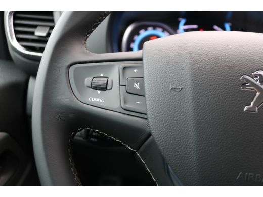 Peugeot e-Expert EV L3 75 kWh Airco Navigatie Trekhaak ActivLease financial lease