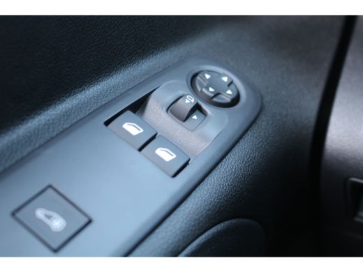 Peugeot e-Partner 136 L1 50 kWh Airco Camera ActivLease financial lease