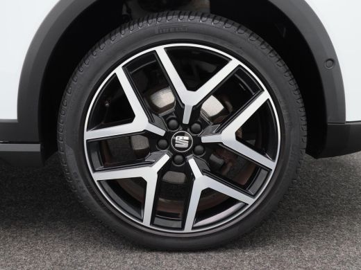 Seat Arona 1.0 TSi 115 Pk FR Business Intense | Navigatie | 18 Inch | Trekhaak | Adaptive Cruise | Camera | ... ActivLease financial lease