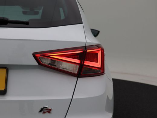 Seat Arona 1.0 TSi 115 Pk FR Business Intense | Navigatie | 18 Inch | Trekhaak | Adaptive Cruise | Camera | ... ActivLease financial lease