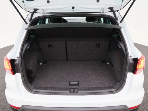 Seat Arona 1.0 TSi 115 Pk FR Business Intense | Navigatie | 18 Inch | Trekhaak | Adaptive Cruise | Camera | ... ActivLease financial lease