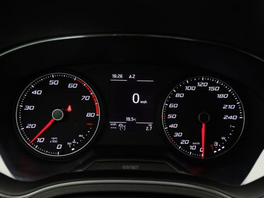 Seat Arona 1.0 TSi 115 Pk FR Business Intense | Navigatie | 18 Inch | Trekhaak | Adaptive Cruise | Camera | ... ActivLease financial lease