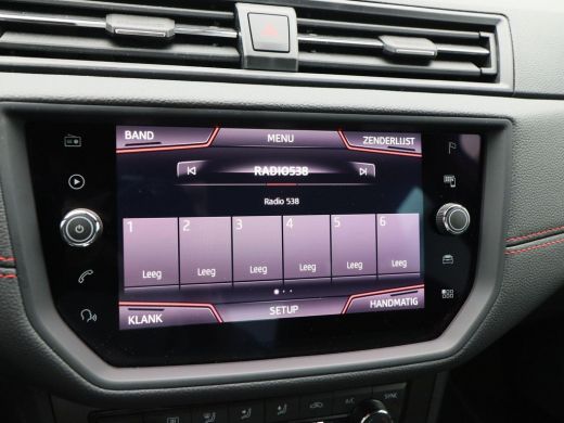 Seat Arona 1.0 TSi 115 Pk FR Business Intense | Navigatie | 18 Inch | Trekhaak | Adaptive Cruise | Camera | ... ActivLease financial lease