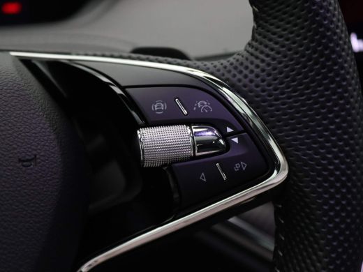 Skoda ENYAQ Coupé iV 80 Sportline 204PK 360 gr. camera, panoramadak, head-up, Canton sound, elek. stoelen, winterpakke... ActivLease financial lease