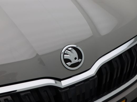 Skoda Kamiq 1.0 TSi 110 Pk Ambition | Climate Controle | 17 Inch | Privacy Glass | Carplay | Parkeersensoren ... ActivLease financial lease