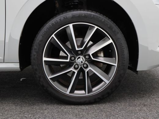 Skoda Kamiq 1.0 TSi 110 Pk Ambition | Climate Controle | 17 Inch | Privacy Glass | Carplay | Parkeersensoren ... ActivLease financial lease