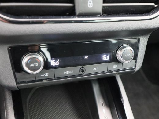 Skoda Kamiq 1.0 TSi 110 Pk Ambition | Climate Controle | 17 Inch | Privacy Glass | Carplay | Parkeersensoren ... ActivLease financial lease