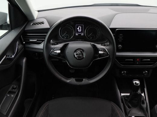 Skoda Kamiq 1.0 TSi 110 Pk Ambition | Climate Controle | 17 Inch | Privacy Glass | Carplay | Parkeersensoren ... ActivLease financial lease