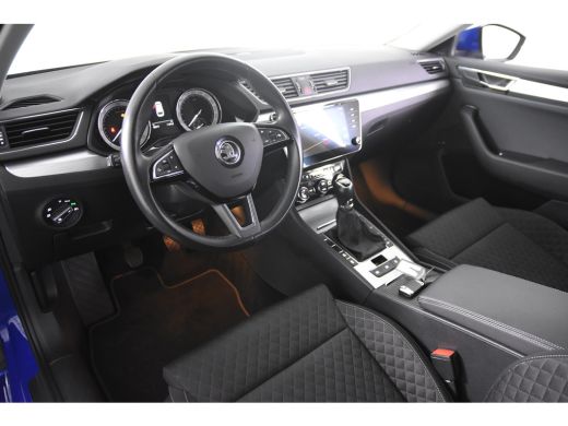 Skoda Superb Combi 2.0 TDI Ambition *1ste Eigenaar*Navigatie*Memory* ActivLease financial lease