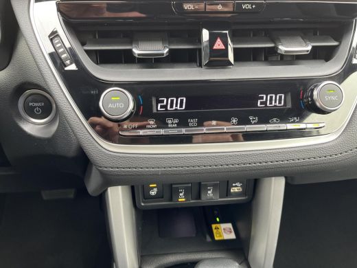 Toyota Corolla Cross Hybrid 200 Dynamic | Navigatie | Apple CarPlay/Android auto | Achteruitrijcamera | Stoel en stuur... ActivLease financial lease