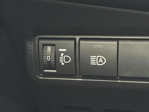 Toyota Corolla Cross Hybrid 200 Executive AWD **STUUR EN STOELVERWARMING/ 360 GRADEN CAMERA/ DODEHOEK DETECTIE/ 36 MAA... ActivLease financial lease