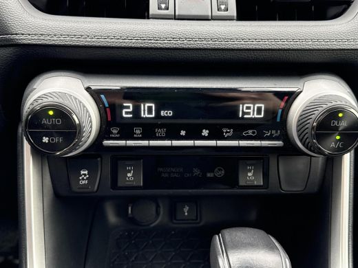 Toyota RAV4 2.5 Hybrid Business Plus **LEDEREN BEKLEDING/ STOELVERWARMING/ ADAPTIEF CRUISE CONTROL/ 36 MAANDE... ActivLease financial lease