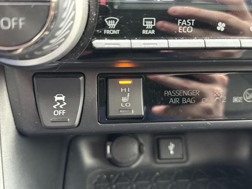 Toyota RAV4 2.5 Hybrid Business Plus **LEDEREN BEKLEDING/ STOELVERWARMING/ ADAPTIEF CRUISE CONTROL/ 36 MAANDE... ActivLease financial lease