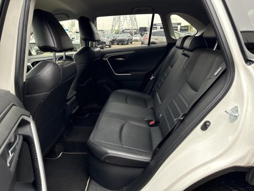 Toyota RAV4 2.5 Hybrid Business Plus **LEDEREN BEKLEDING/ STOELVERWARMING/ ADAPTIEF CRUISE CONTROL/ 36 MAANDE... ActivLease financial lease