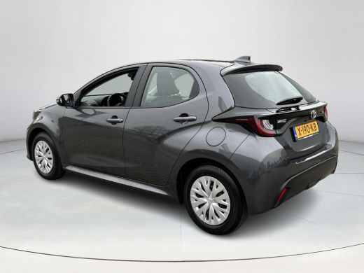 Toyota Yaris 1.5 VVT-i Active ActivLease financial lease