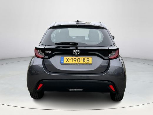 Toyota Yaris 1.5 VVT-i Active ActivLease financial lease