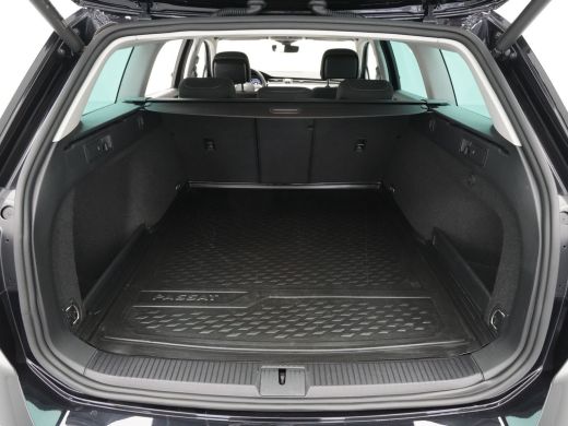 Volkswagen Passat Variant 1.5 TSI 150pk DSG Business Navigatie Camera Virtual Cockpit Acc 60 ActivLease financial lease