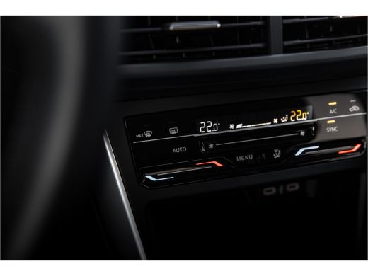 Volkswagen Polo 1.0 TSI Life Edition | 18 inch LMV | Camera | Navi | Clima | Adapt. Cruise | ActivLease financial lease