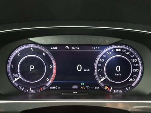 Volkswagen Tiguan 2.0 TDI 150 PK DSG *BTW* R-LINE HIGHLINE + PANORAMA | TREKHAAK | VIRTUAL COCKPIT | MASSAGE | ADAP... ActivLease financial lease