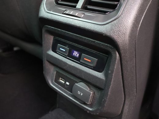 Volkswagen Tiguan 2.0 TDI 150 PK DSG *BTW* R-LINE HIGHLINE + PANORAMA | TREKHAAK | VIRTUAL COCKPIT | MASSAGE | ADAP... ActivLease financial lease